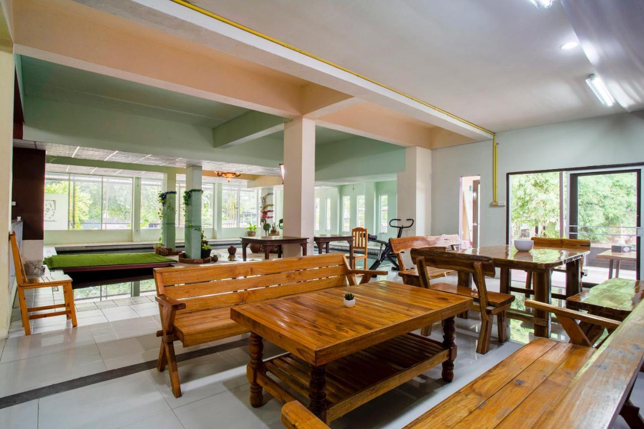 Oyo 75356 Thipsiri Lodge Chiang Mai Eksteriør billede